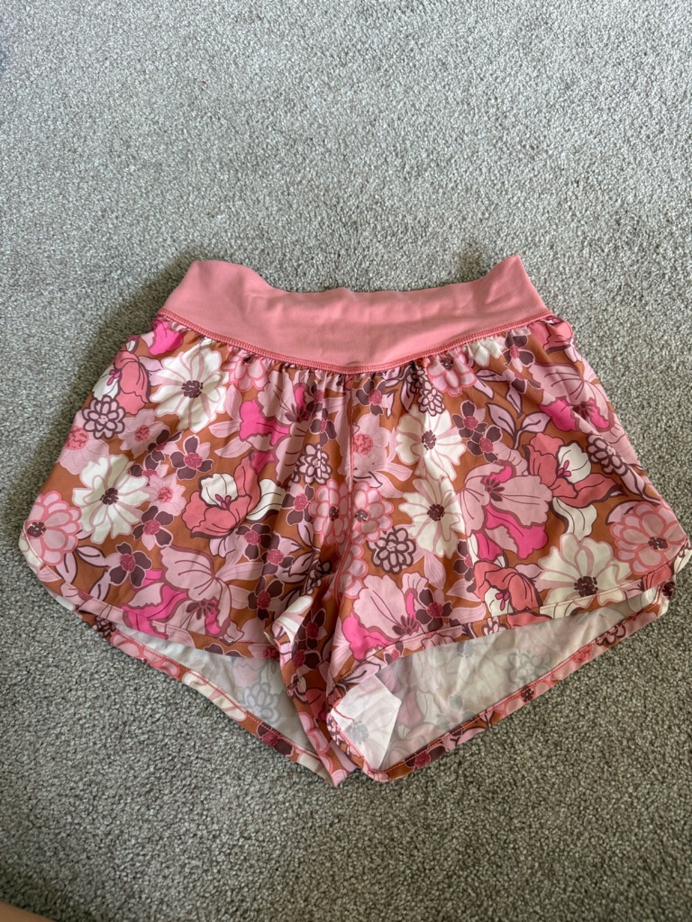 Women’s OFFLINE by Aerie Nylon Pink Floral Running Shorts